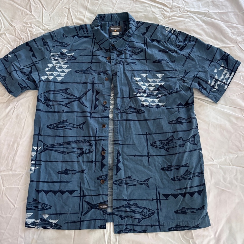 Quiksilver Navy Blue Short-Sleeve Fish Print Button-Down Shirt